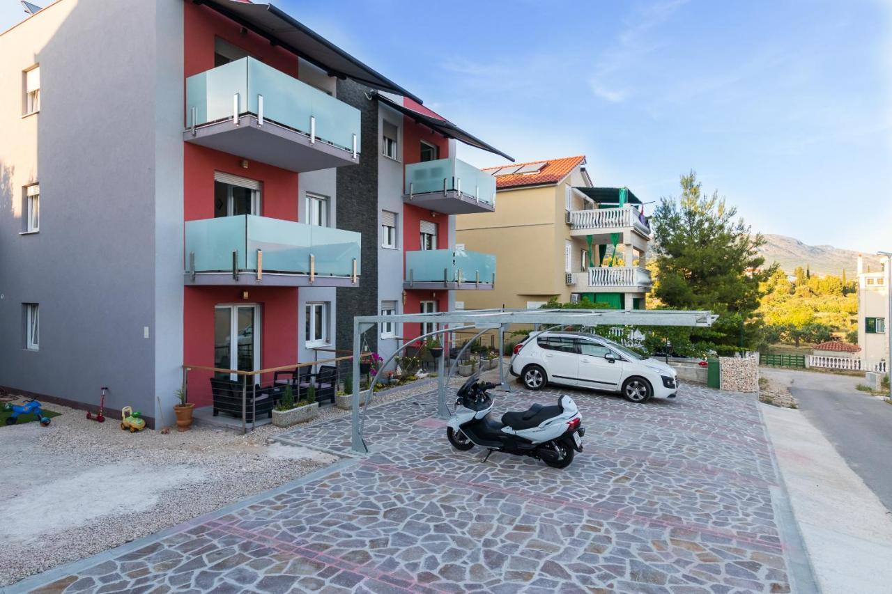 Apartments And Rooms With Parking Space Grebastica, Sibenik - 17831 エクステリア 写真