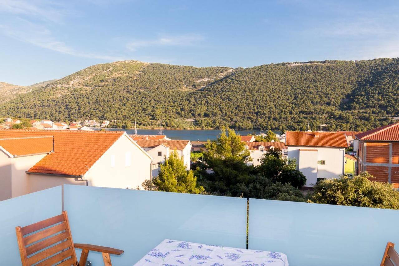Apartments And Rooms With Parking Space Grebastica, Sibenik - 17831 エクステリア 写真