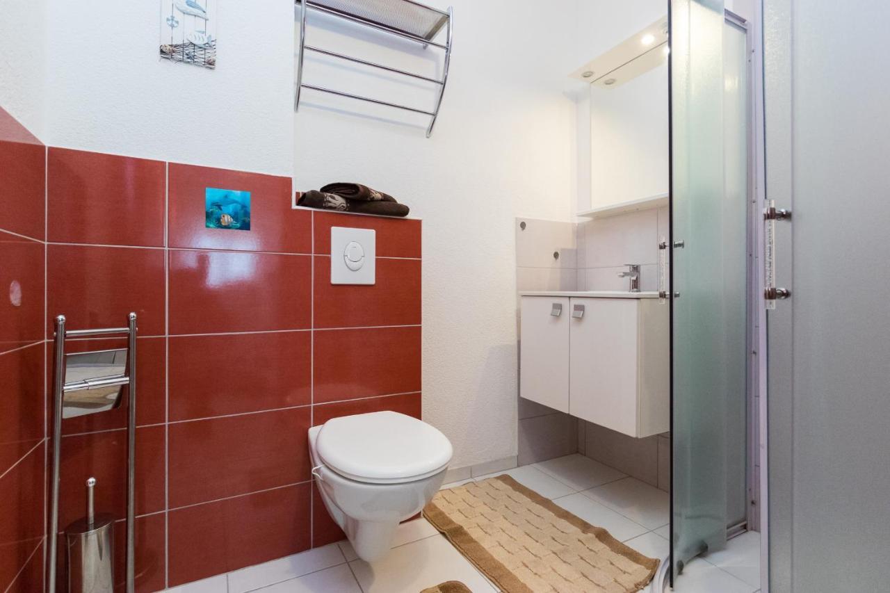 Apartments And Rooms With Parking Space Grebastica, Sibenik - 17831 エクステリア 写真