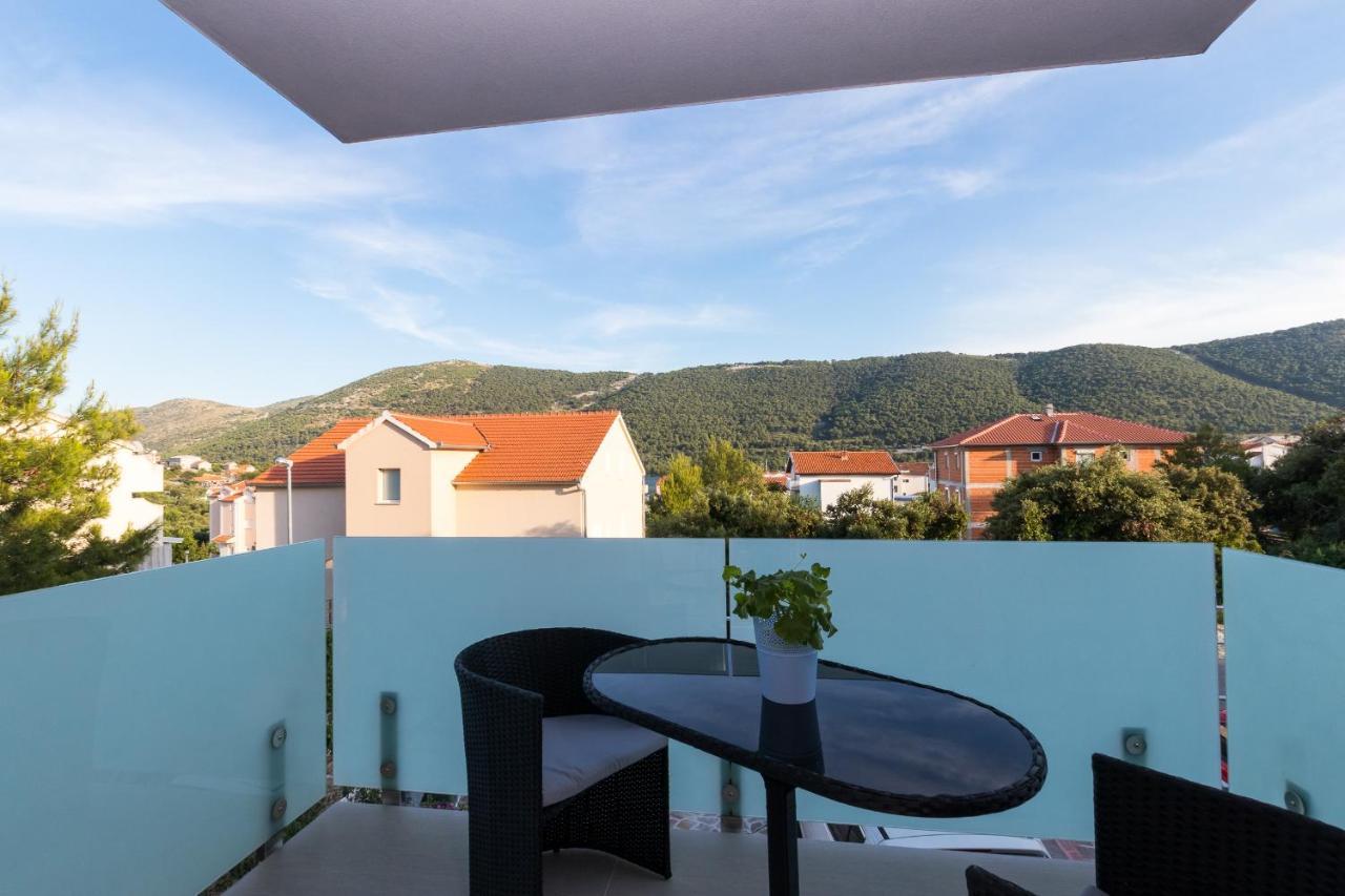 Apartments And Rooms With Parking Space Grebastica, Sibenik - 17831 エクステリア 写真