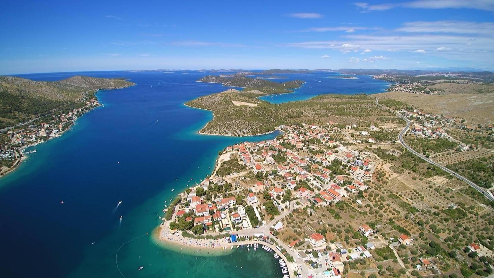 Apartments And Rooms With Parking Space Grebastica, Sibenik - 17831 エクステリア 写真